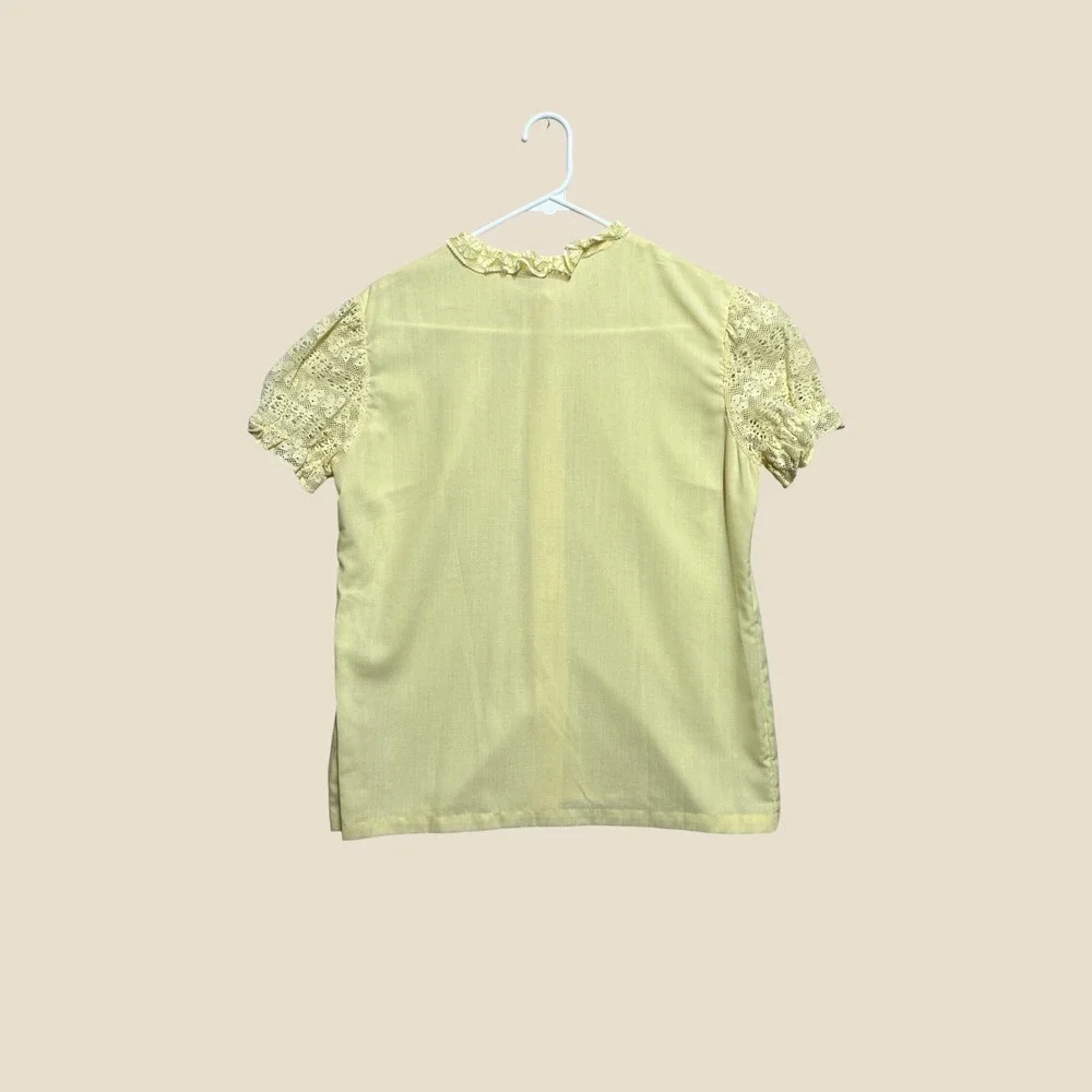 Vintage Ship n Shore 1960s Butter Yellow Lace Puff Sleeve Blouse Top - Picture 2 of 7